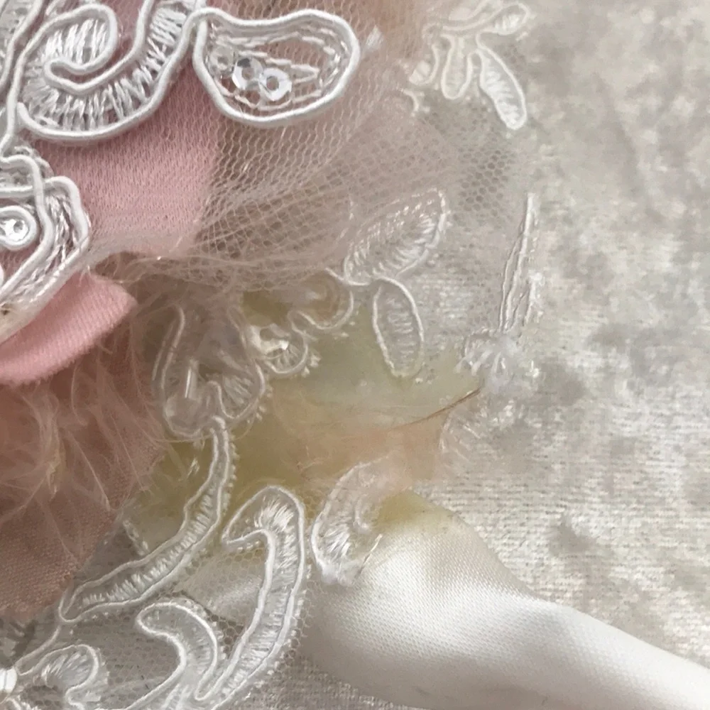 NWOT Elegant Crystal/ lace/sequence/pearl Headband w/ satin like sash